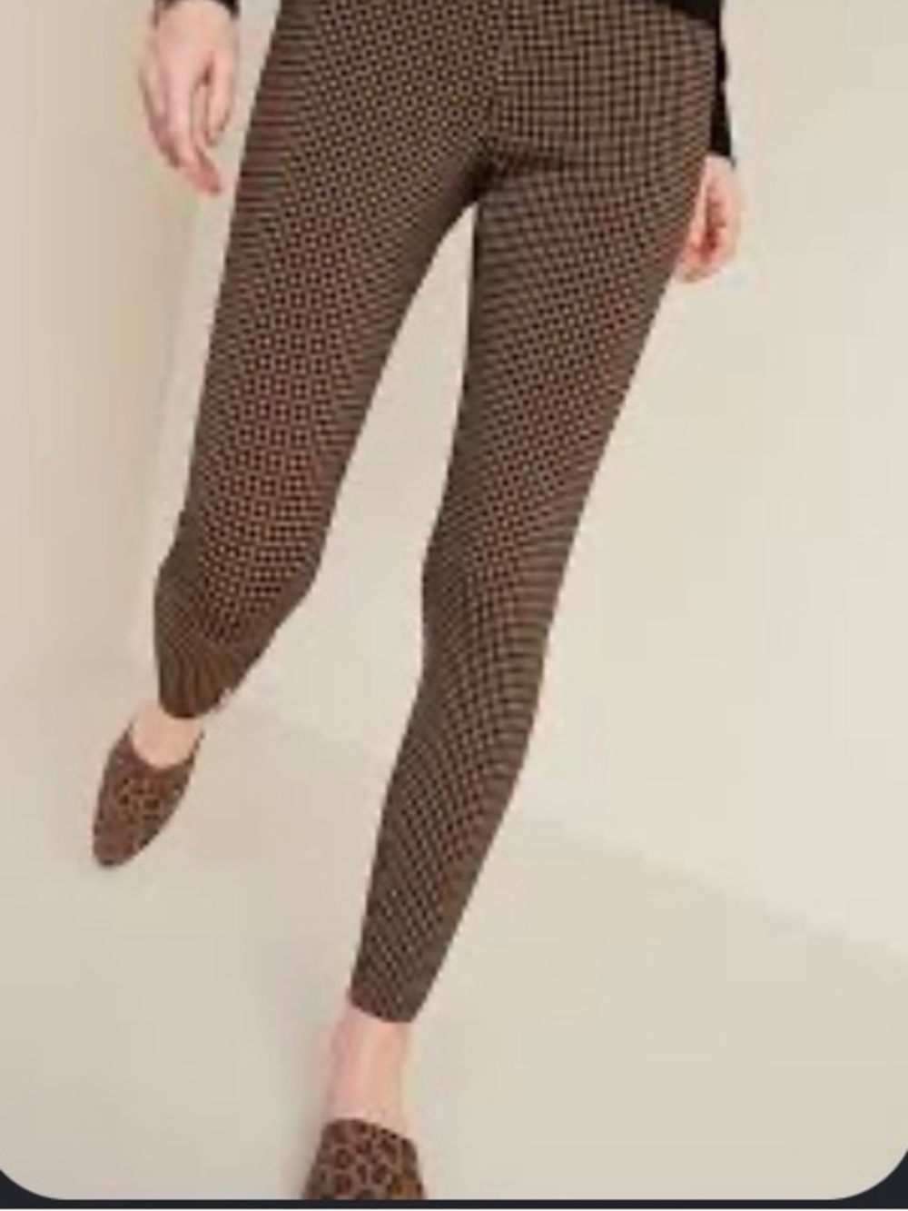 Old Navy Women’s Brown Geo-Print Slim Ankle Leggings-size M/25” inseam